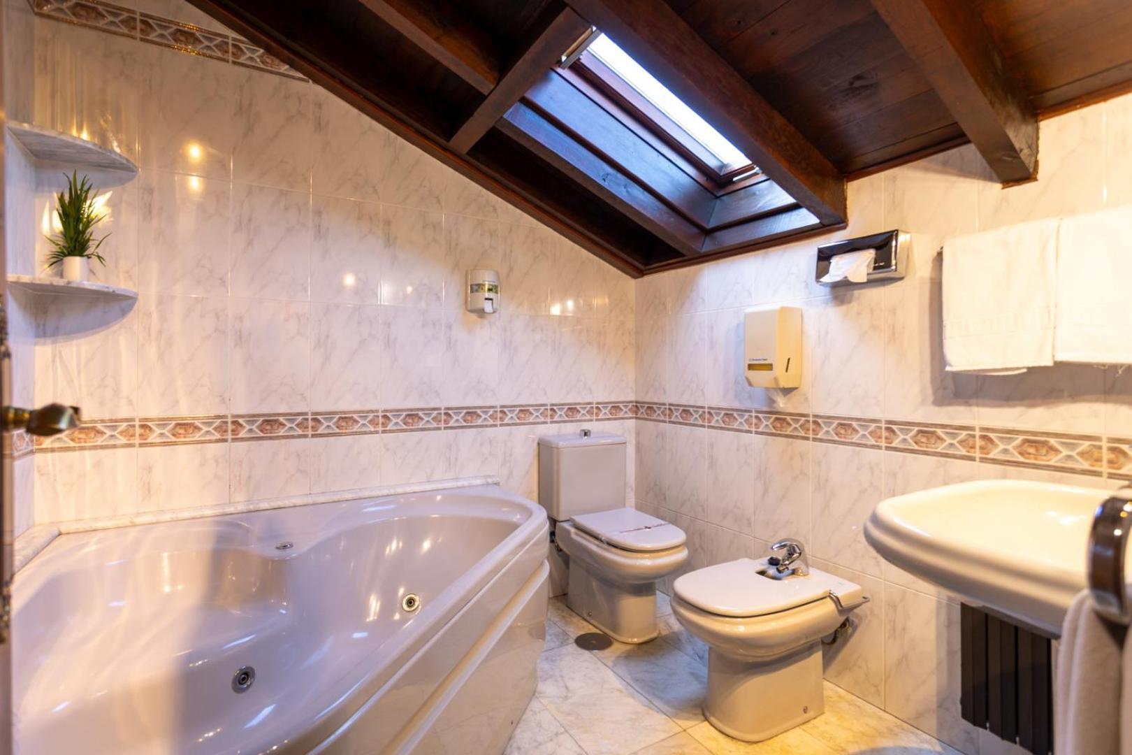 Hotel La Casona De Luis Queveda Luaran gambar
